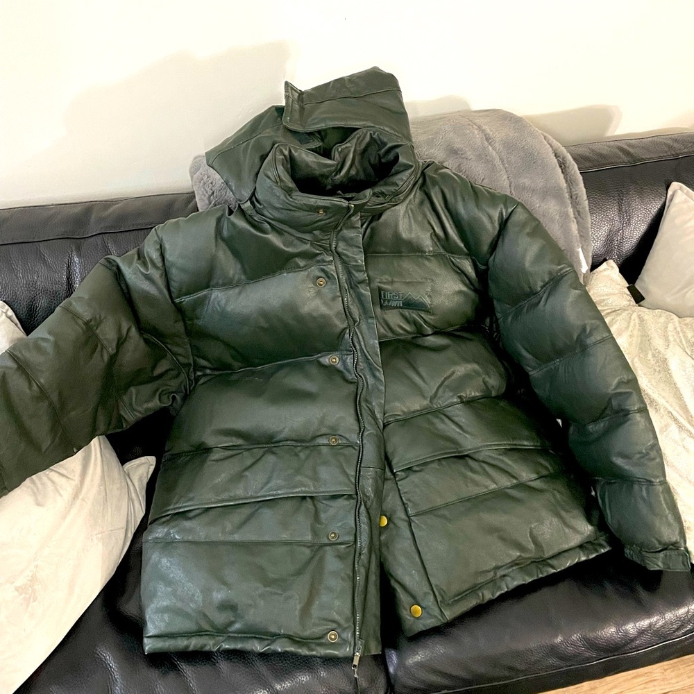 Old school First down xxl mens hunter green used leather puffer!